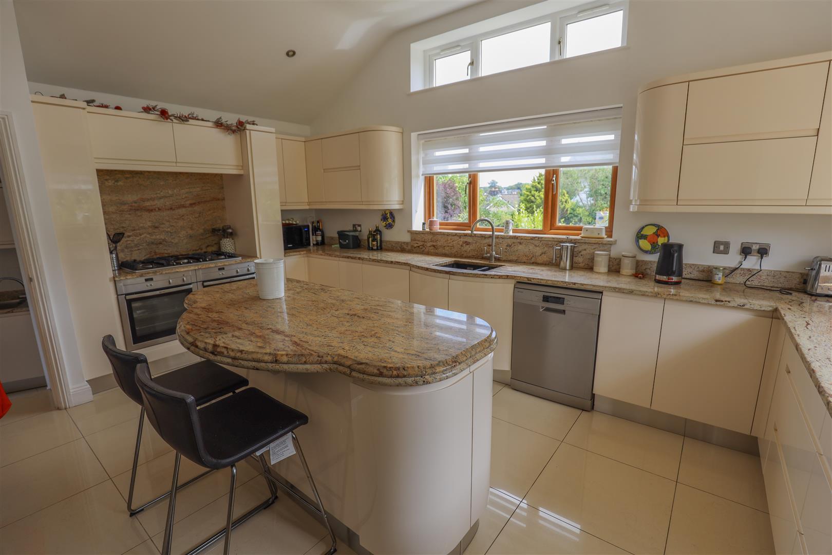 Primrose View, St. Quentins Close, Llanblethian, Cowbridge, Vale Of Glamorgan, CF71 7EZ